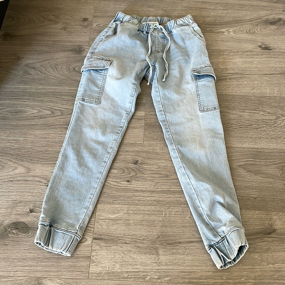 Almost Famous Light blue Cargo Pull on  jeans with elasticized cuffs.